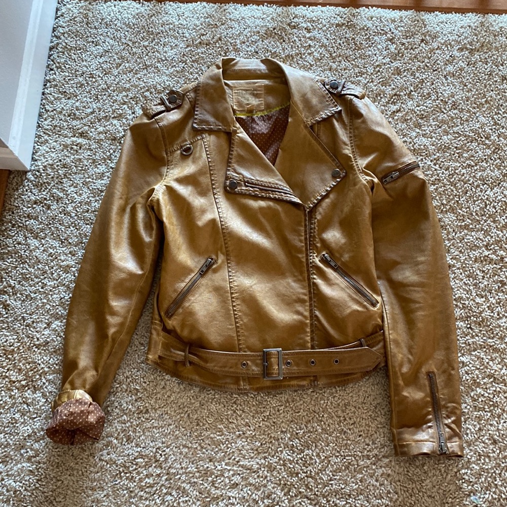 Soft tan faux leather bomber jacket!